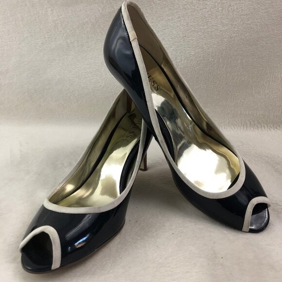 Sandal Black Open Toe Patent Leather - GUESS Women's Shoe Open Toe Size 9M - Picture 2 of 9
